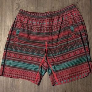 Lululemon XL men’s Pace Breaker